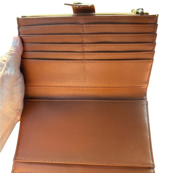 Disney Winnie the Pooh Tigger Perforated Wallet - Picture 7 of 8